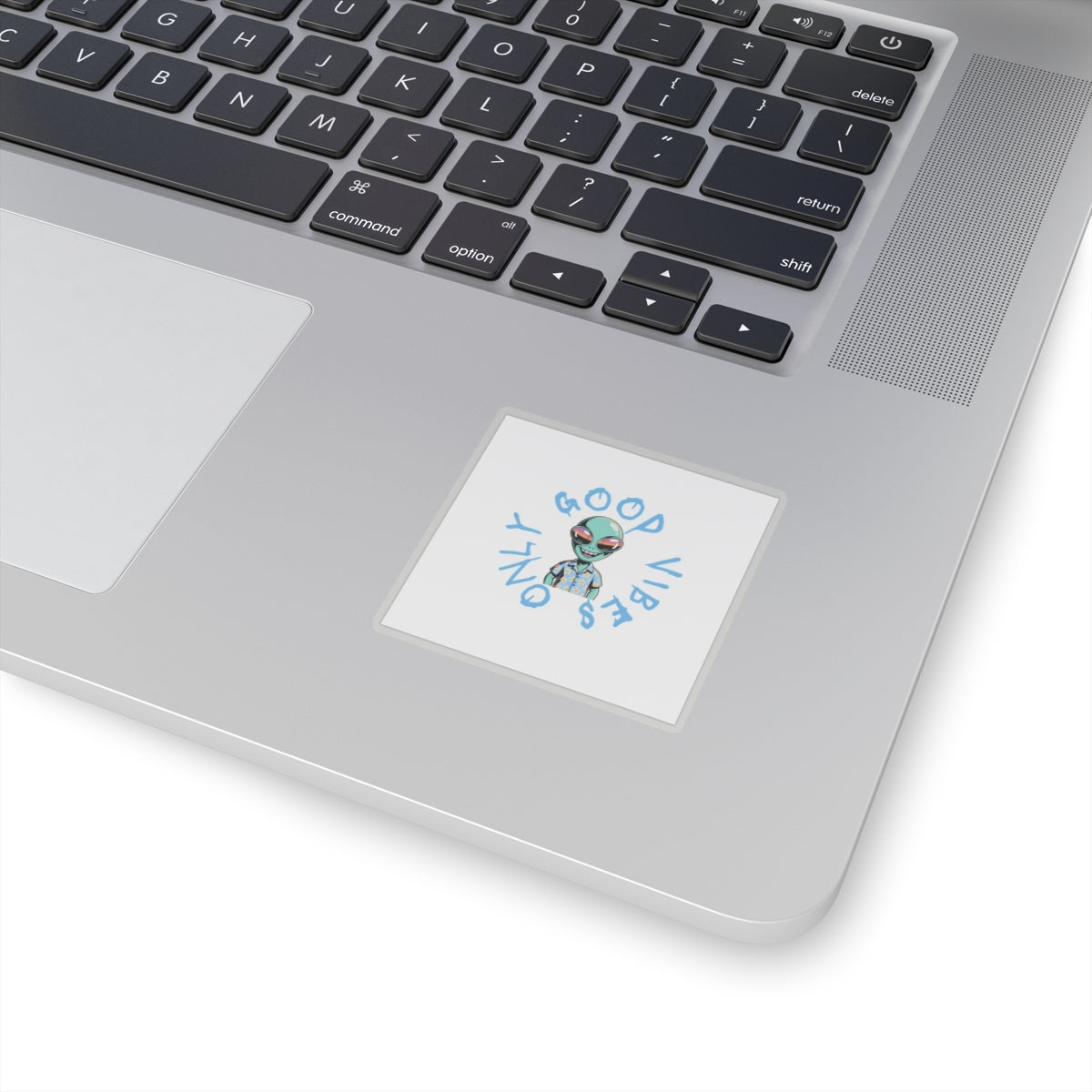 Good Vibes Only Alien Kiss-Cut Sticker